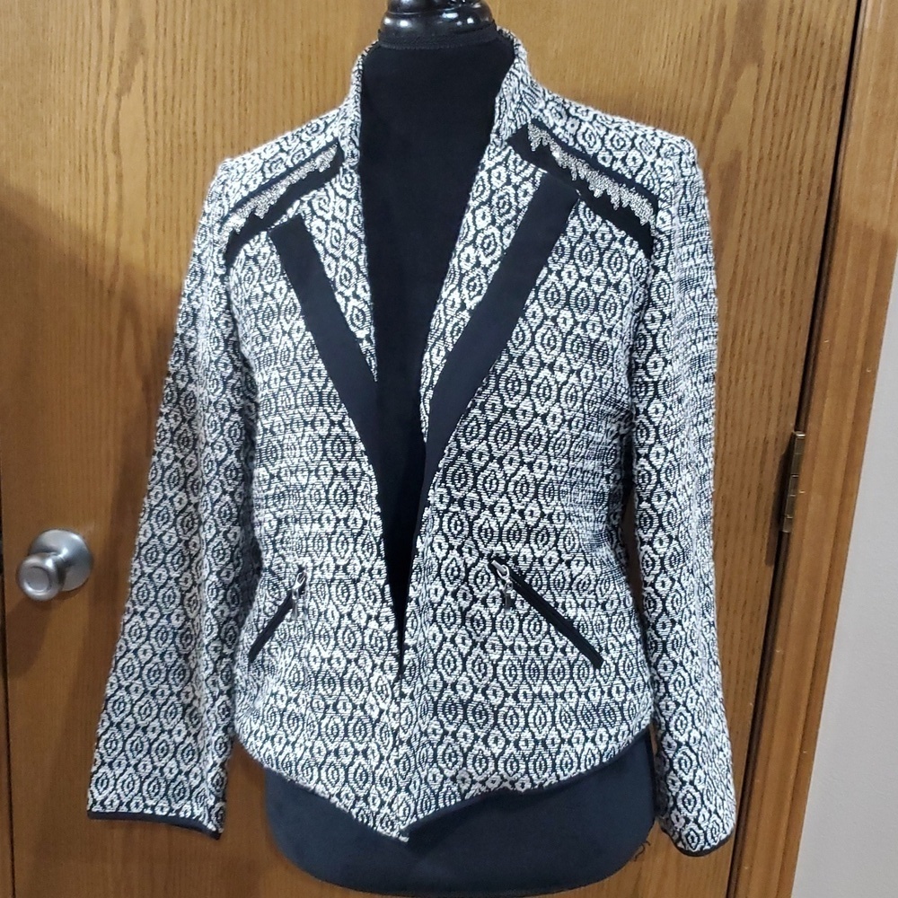 Chicos black white tweed style open front blazer chain fringe details